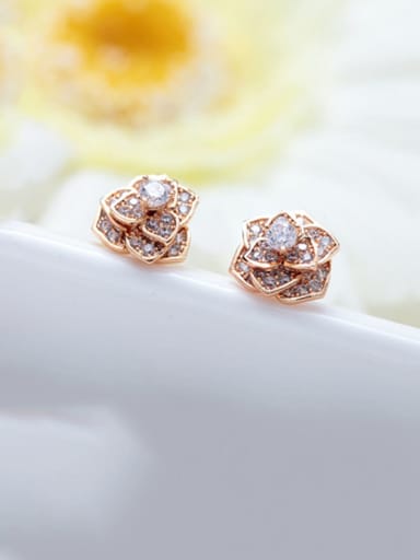 White zirconium plated champagne gold Copper Cubic Zirconia Flower Dainty Stud Earring