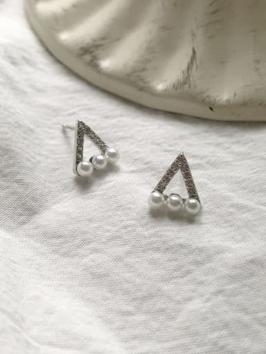 925 Sterling Silver Imitation Pearl White Triangle Vintage Stud Earring