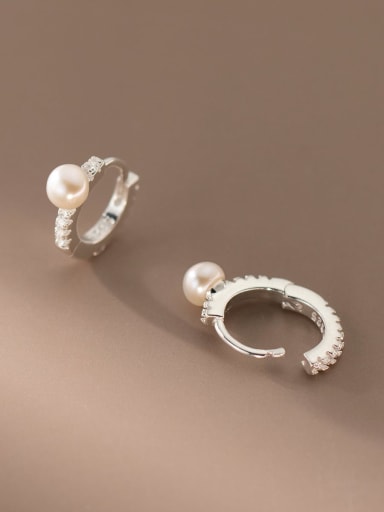 925 Sterling Silver Imitation Pearl Geometric Trend Huggie Earring