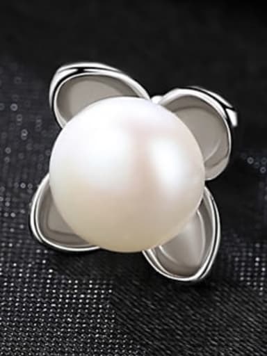 ?? 4B11 925 Sterling Silver Freshwater Pearl Flower Minimalist Stud Earring