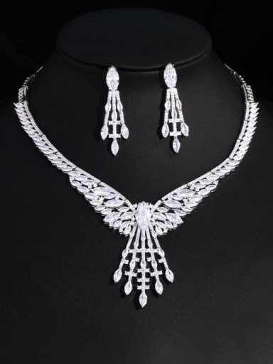 white Brass Cubic Zirconia Luxury Water Drop Earring and Necklace Set