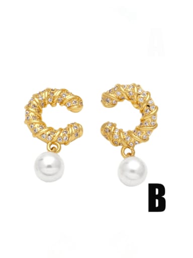 B Brass Cubic Zirconia Heart Vintage Stud Earring
