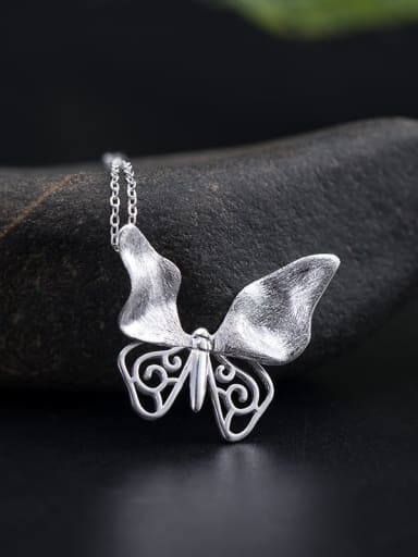 925 Sterling Silver Simple Setro  Butterfly Pendant Necklace