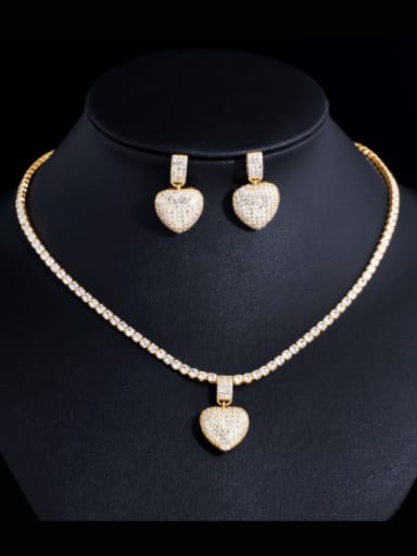 Golden color Brass Cubic ZirconiaLuxury Heart   Earring and Necklace Set