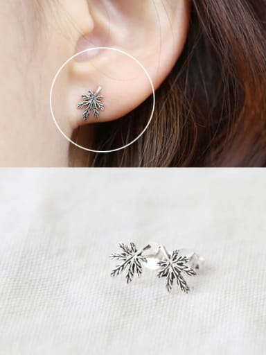 925 Sterling Silver Vintage Silver Maple Leaf  Stud Earring