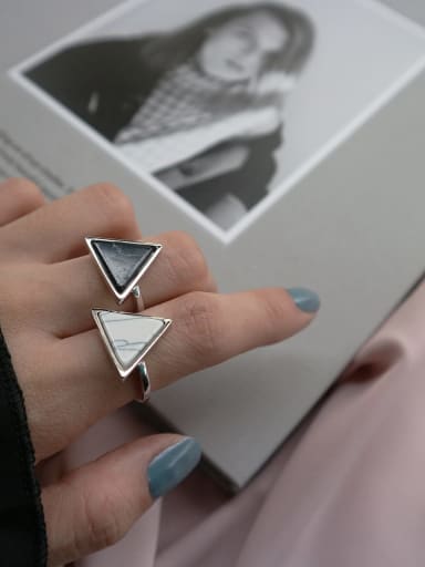 925 Sterling Silver Acrylic Triangle Minimalist Midi Ring