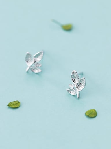 925 Sterling Silver With Platinum Plated Minimalist Leaf Stud Earrings