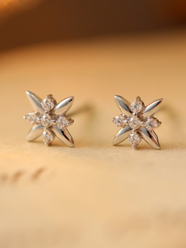 925 Sterling Silver Cubic Zirconia Flower Minimalist Stud Earring