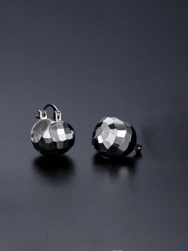 E23062601 Rh Brass Geometric Trend Huggie Earring