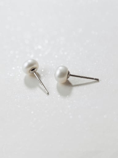 925 Sterling Silver  Freshwater Pearl Round Minimalist Stud Earring