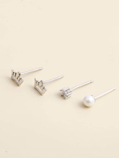 925 Sterling Silver Imitation Pearl White Crown Minimalist Stud Earring