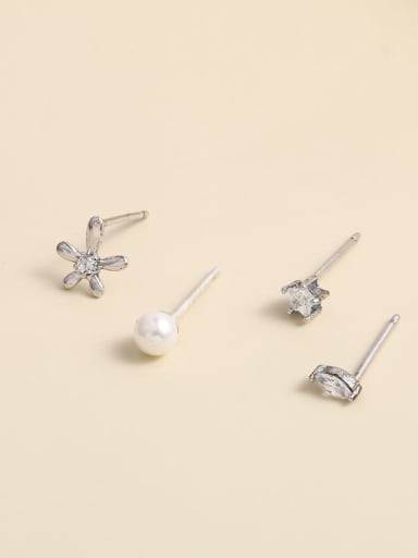 925 Sterling Silver Cubic Zirconia White Geometric Minimalist Stud Earring