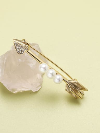 Brass Imitation Pearl White Minimalist Pins & Brooches