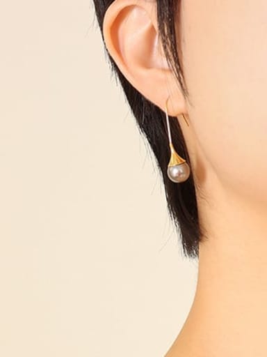F622 gold Grey Pearl Earrings Titanium Steel Imitation Pearl Irregular Vintage Hook Earring