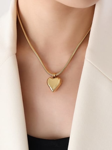 P431 gold peach heart necklace 40cm Titanium Steel Geometric Vintage snake bone chain Necklace