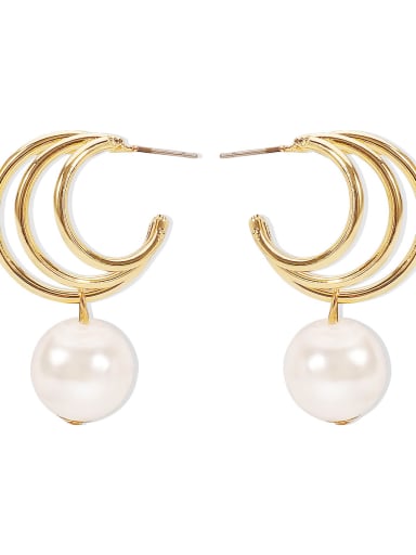 golden Alloy Imitation Pearl Geometric Trend Stud Earring