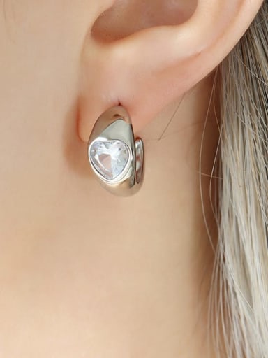 F681 steel white glass stone earrings Titanium Steel Cubic Zirconia Heart Minimalist Stud Earring