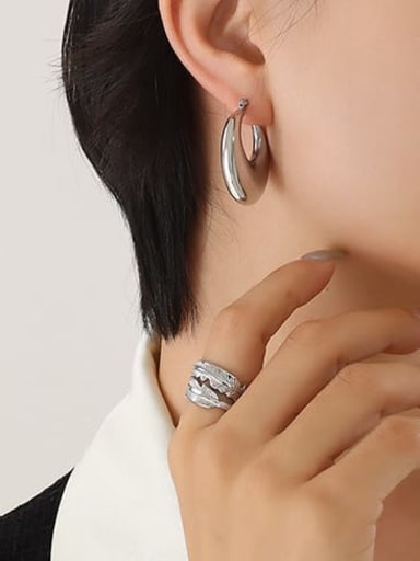 F028 Steel Earrings Titanium Steel Smooth Geometric Vintage Huggie Earring