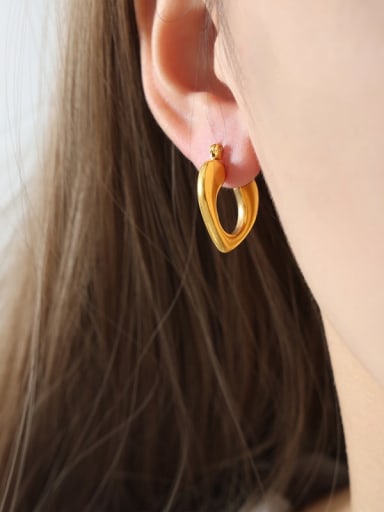F1177 Gold Earrings Titanium Steel Heart Trend Stud Earring
