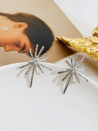 white  k Copper snowflake Minimalist Stud Trend Korean Fashion Earring