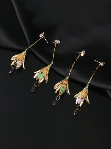 Golden tassel Brass Cubic Zirconia Flower Tassel Luxury Cluster Earring