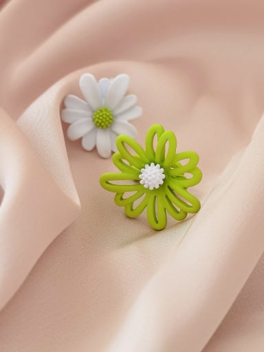 Alloy Enamel Flower Minimalist Stud Earring