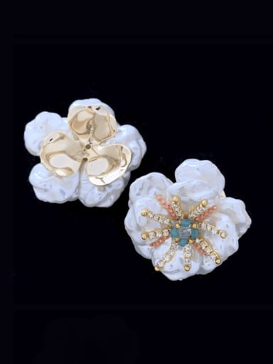 Brass Shell Flower Luxury Stud Earring