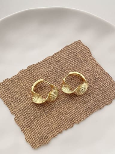 Golden twisted ear clip Brass Irregular Minimalist Stud Earring