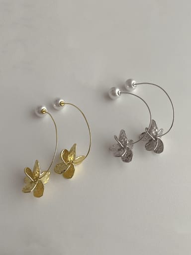Brass Imitation Pearl Flower Hip Hop Hook Earring