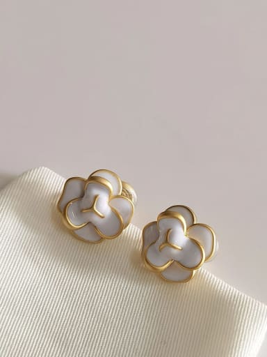 matte  golden white [ ear clip] Brass Enamel Flower Minimalist Clip Earring
