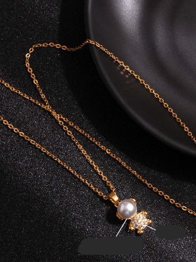 a042 Copper Imitation Pearl Bear Trend Pendant Necklace