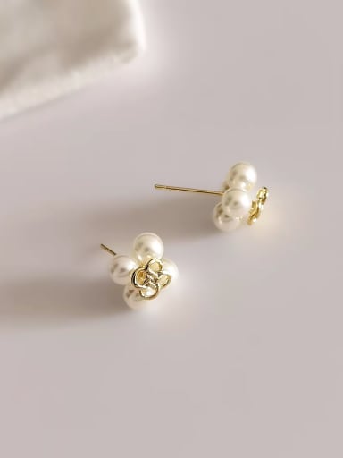 Brass Imitation Pearl Clover Trend Stud Earring