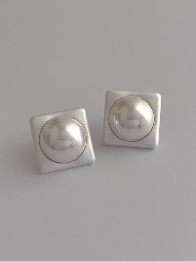 H60 square pearl Brass Flower Minimalist Stud Earring