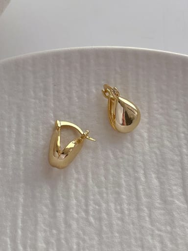 Q230 Gold Brass Heart Dainty Stud Earring