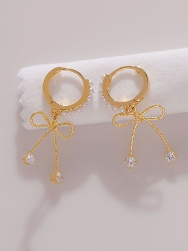 custom Brass Artificial Pearl Bowknot Minimalist Huggie Earring