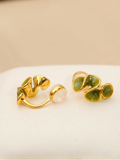 16K Golden Pearl Green Brass Enamel Flower Minimalist Stud Earring