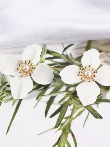 Mixed Metal Freshwater Pearl White Flower Cute Stud Earring