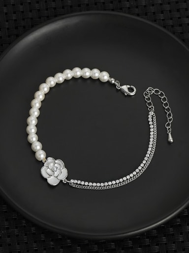 SL61377 Brass Imitation Pearl Flower Minimalist Handmade Beaded Bracelet