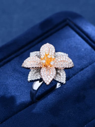 925 Sterling Silver Cubic Zirconia Flower Luxury Cocktail Ring
