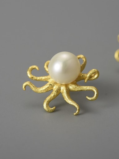 Golden Lassa lfja0115a 925 Sterling Silver Exaggerated personality creative pearl octopus Artisan Stud Earring