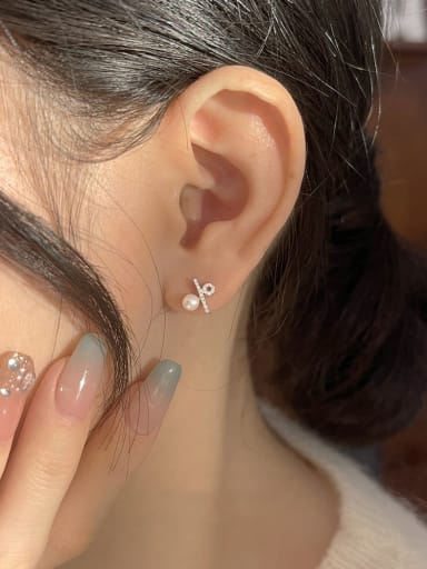 Platinum 925 Sterling Silver Cubic Zirconia Geometric Minimalist Stud Earring