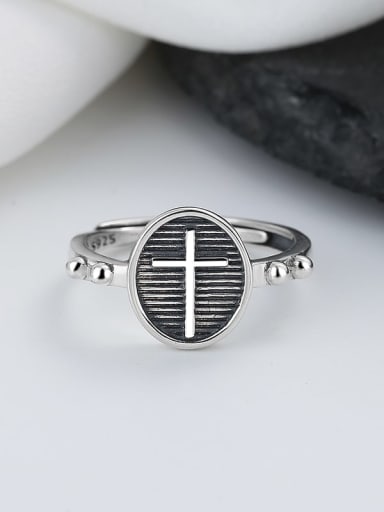 925 Sterling Silver Oval Cross  Vintage Band Ring