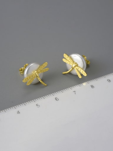 925 Sterling Silver Freshwater Pearl Dragonfly Artisan Stud Earring
