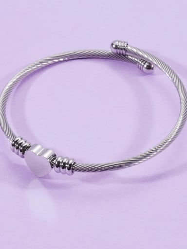 Stainless steel Heart Trend Cuff Bangle