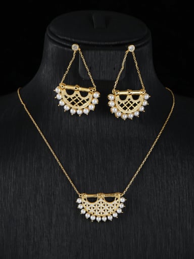 18K gold 2-piece set (not split) Brass Imitation Pearl Minimalist Locket Earring and Necklace Set