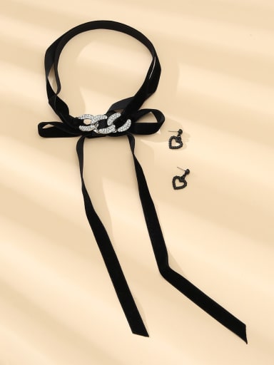 Zinc Alloy Velvet  Minimalist Heart  Earring and Choker Necklace Set