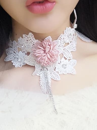Yarn Flower Minimalist Choker Necklace