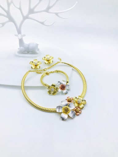 custom Zinc Alloy Luxury Flower Bangle Earring and Necklace Set