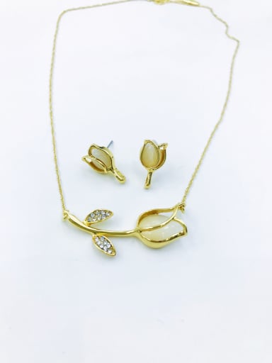 Gold Dainty Flower Zinc Alloy Cats Eye White Earring and Necklace Set