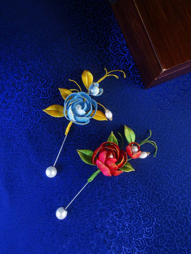 Rose Handmade Flower Chanhua Brooch